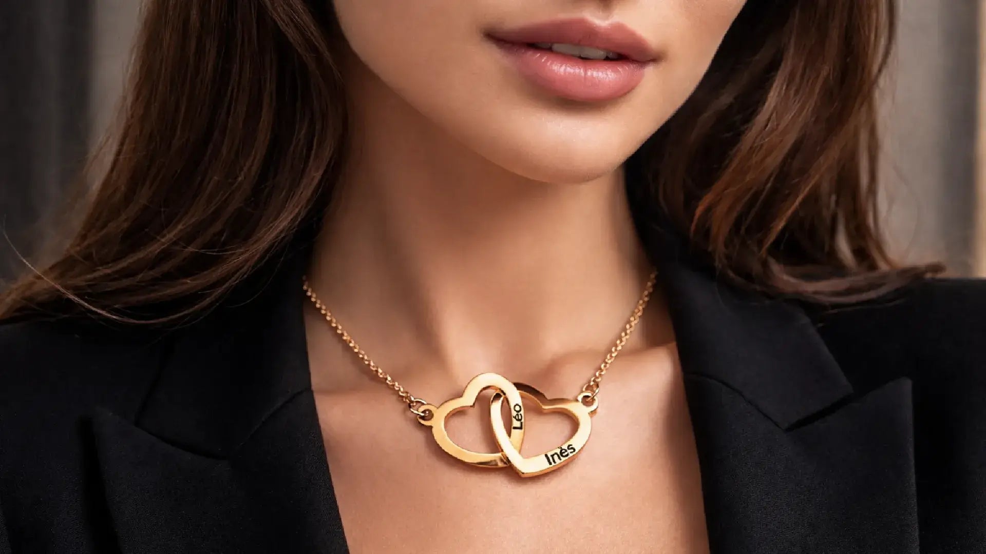 Femme portant collier Blumilove